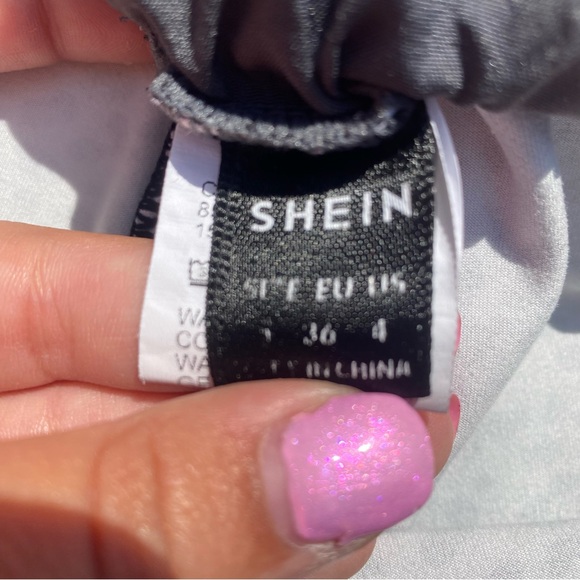 Shein grey athletic shorts with animal printed shorts underneath size:4 - Picture 2 of 4